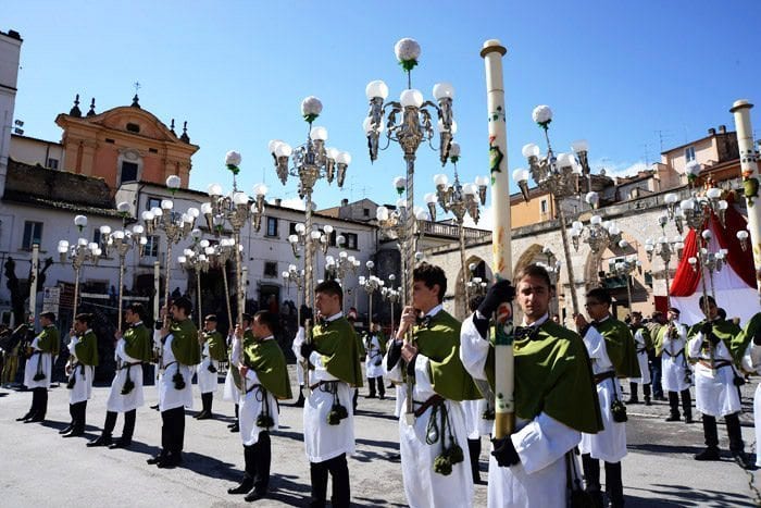 La Madonna che scappa di Sulmona - YesAbruzzo!